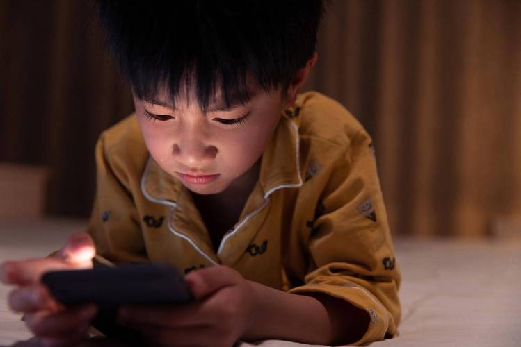 沉迷网络游戏的孩子怎么制止,设计策略快速解答_VR型43.237